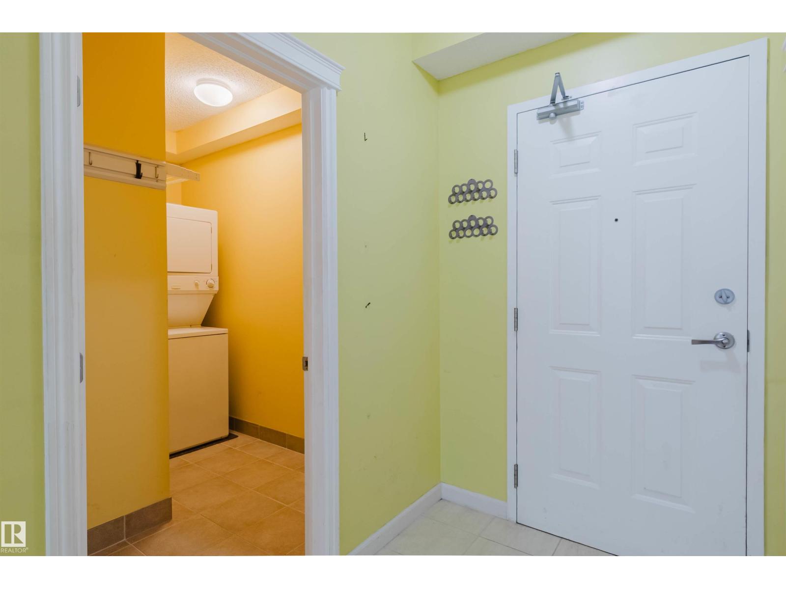 #406 9120 156 ST NW