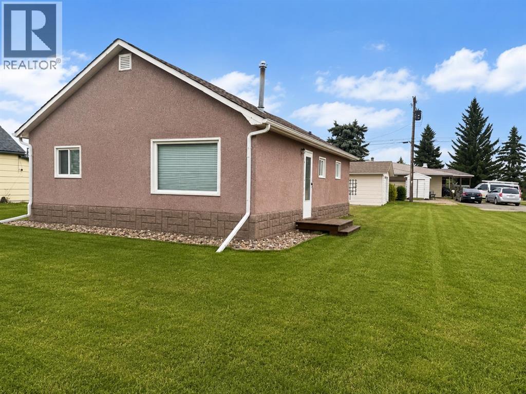 5007 51 STREET, HARDISTY, AB T0B 1V0 - Image 29391513.jpeg?d=l