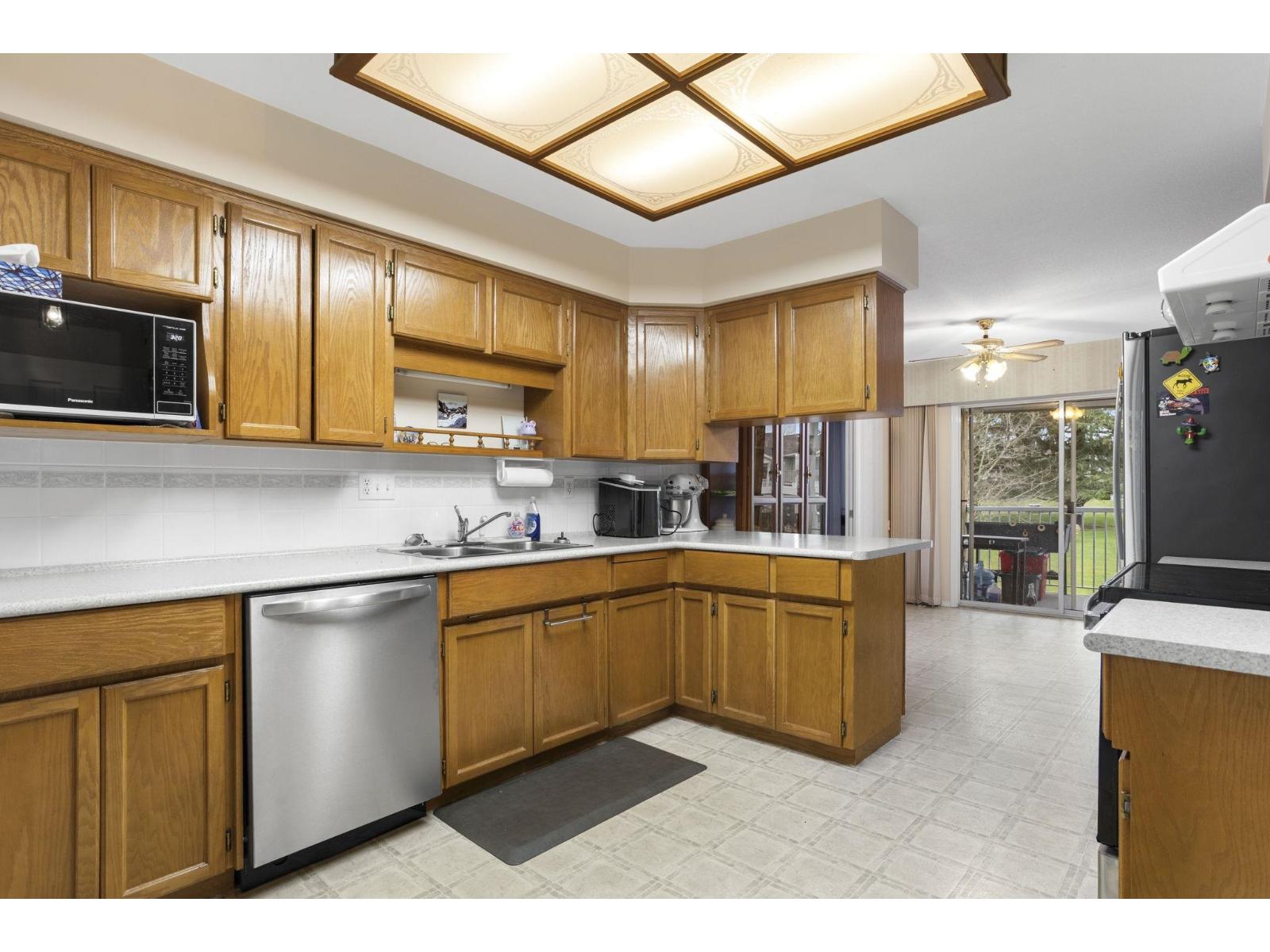 244 32691 GARIBALDI DRIVE