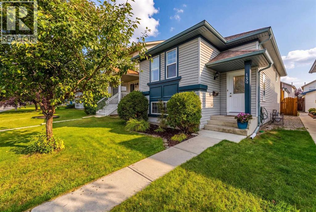 139 Country Hills Way NW