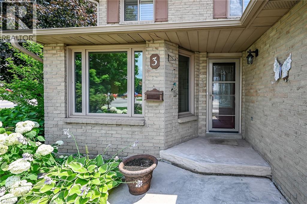 3 RIDGEMOUNT Drive