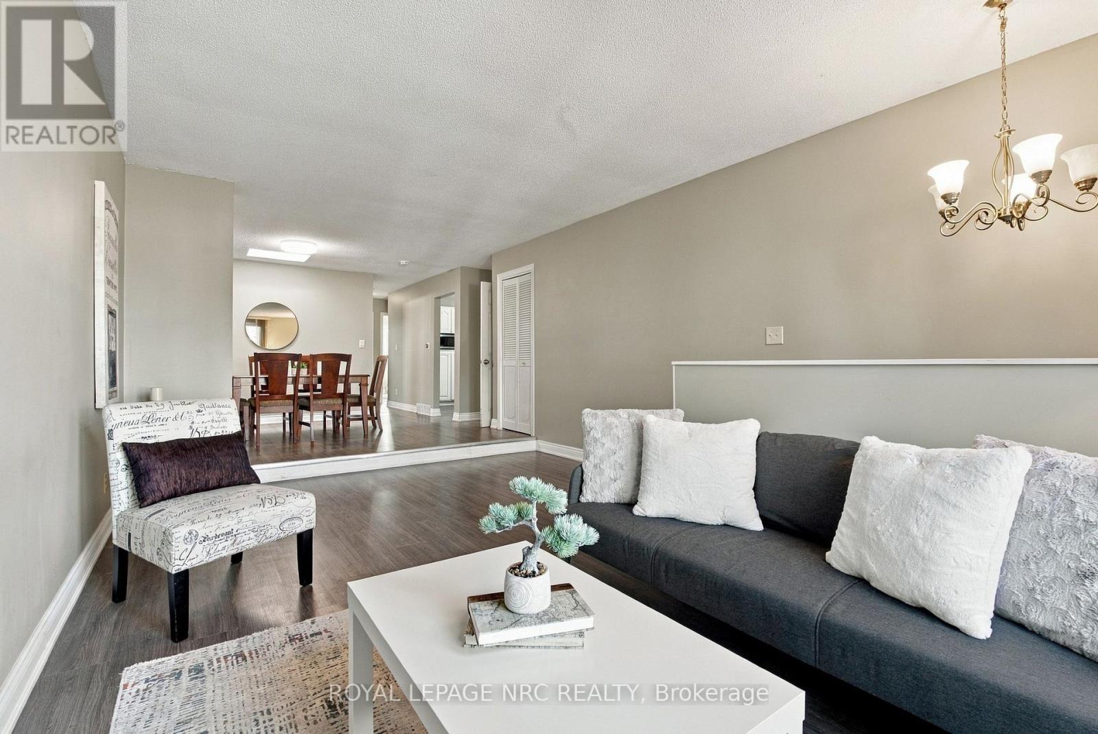 36 LAMPMAN CRESCENT