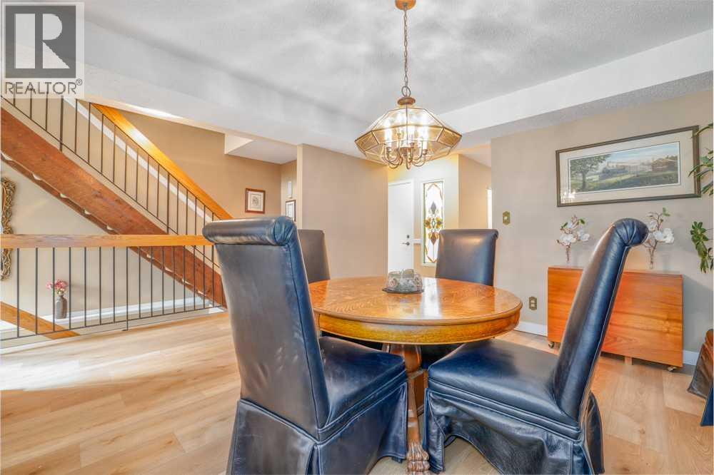 258, 20 Midpark Crescent SE