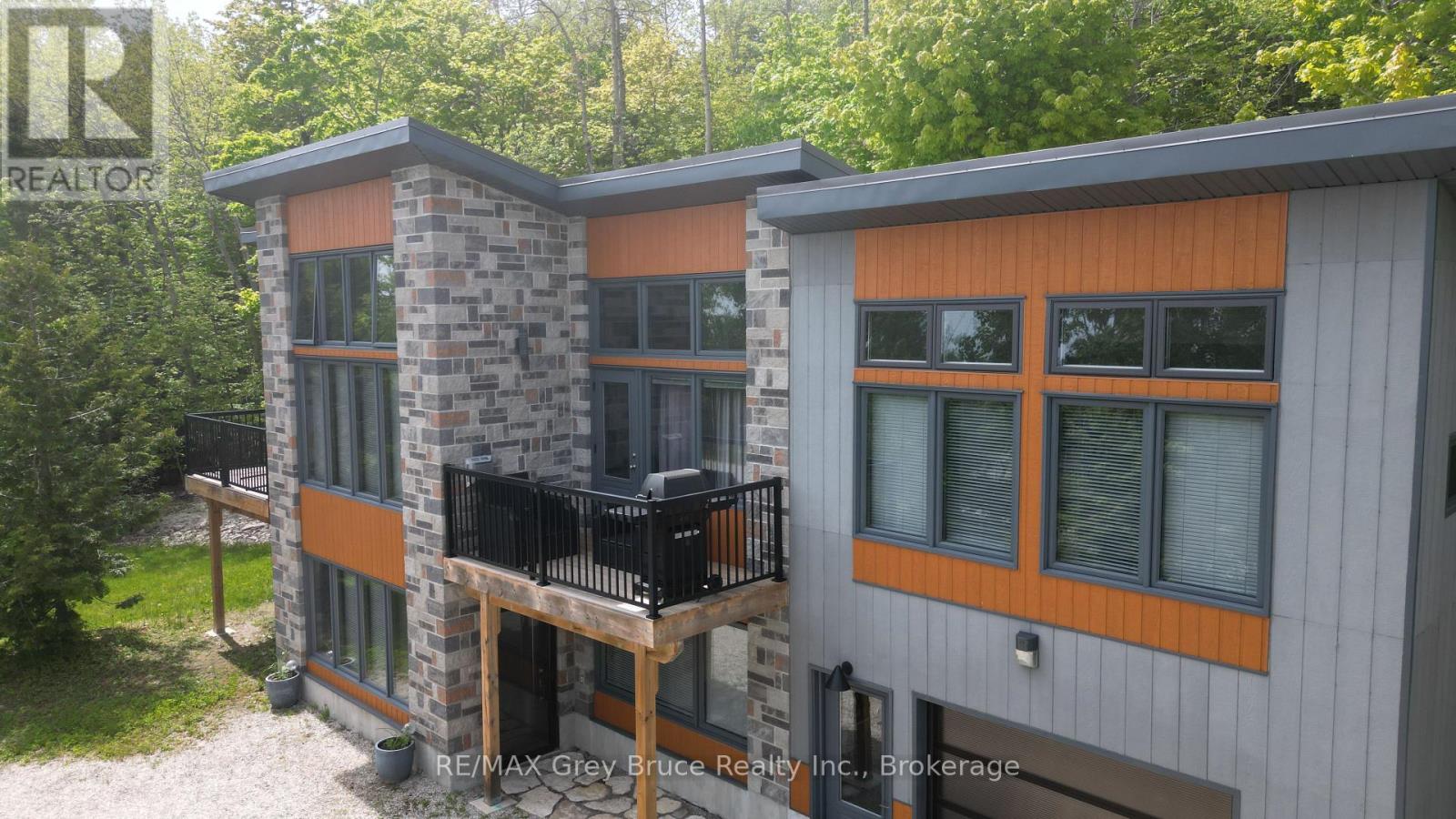 17 SHORELINE DRIVE