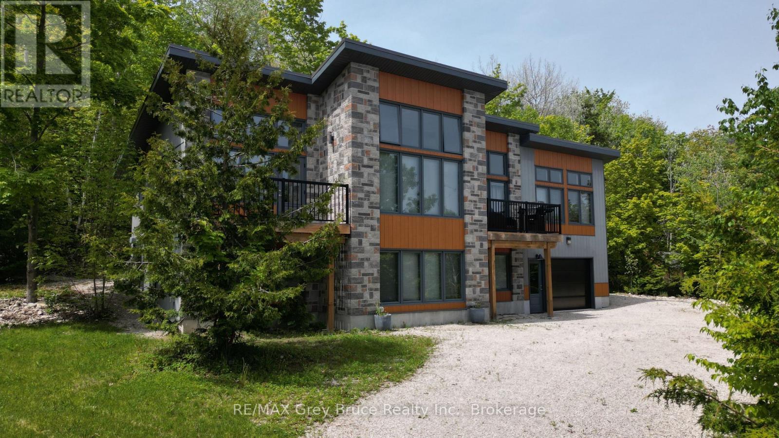 17 SHORELINE DRIVE