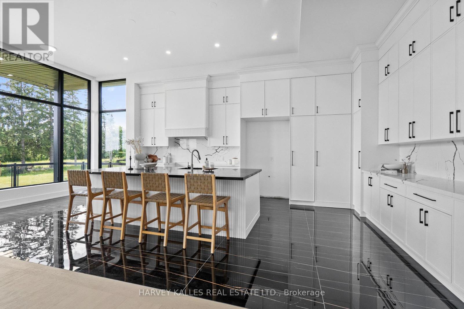 2 SUGARBUSH COURT