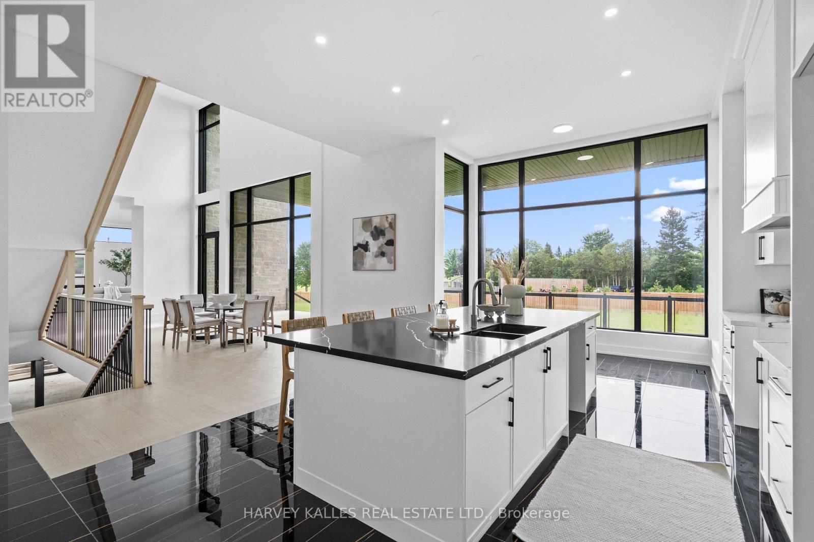 2 SUGARBUSH COURT
