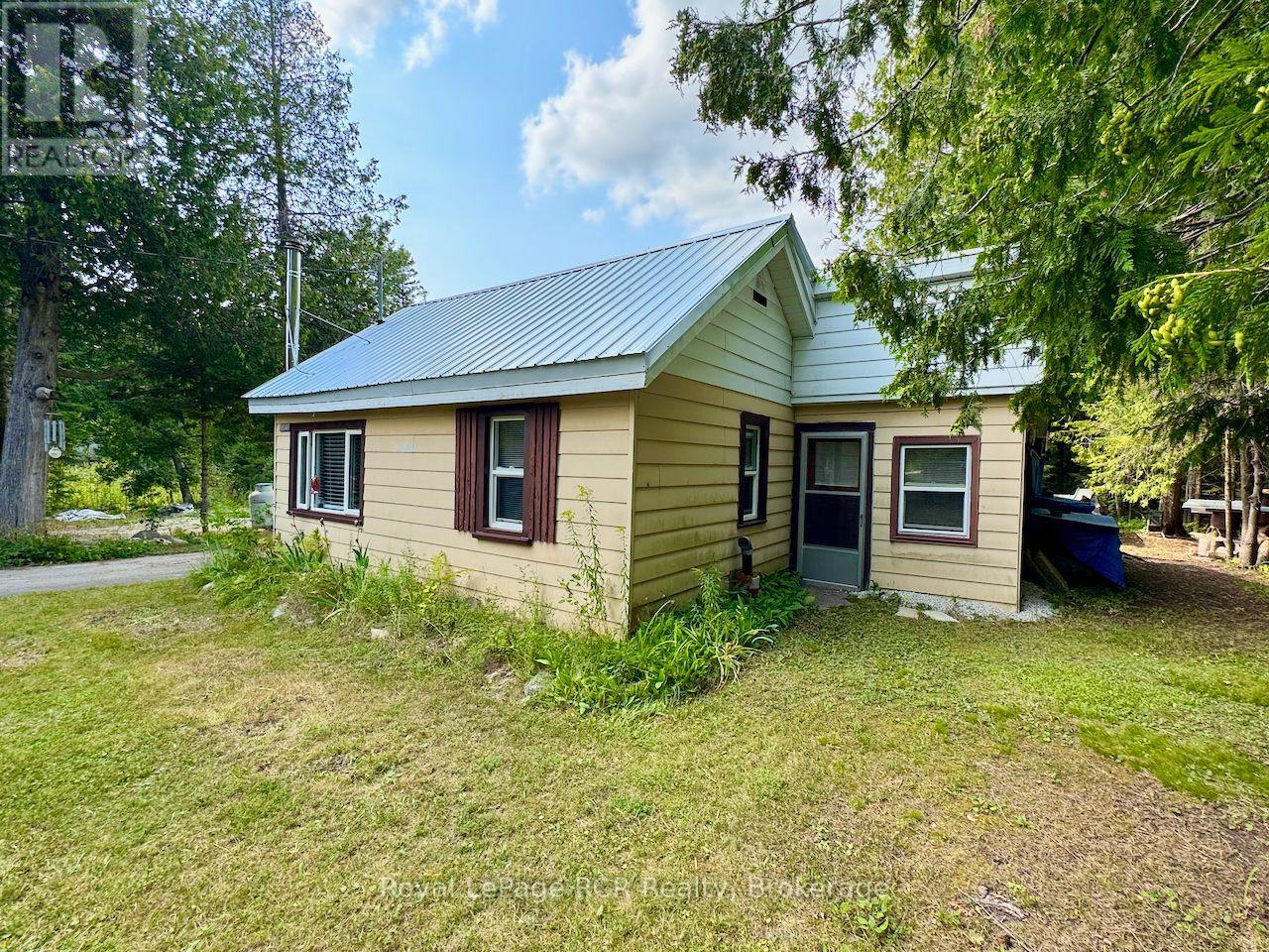 568 STOKES BAY ROAD
