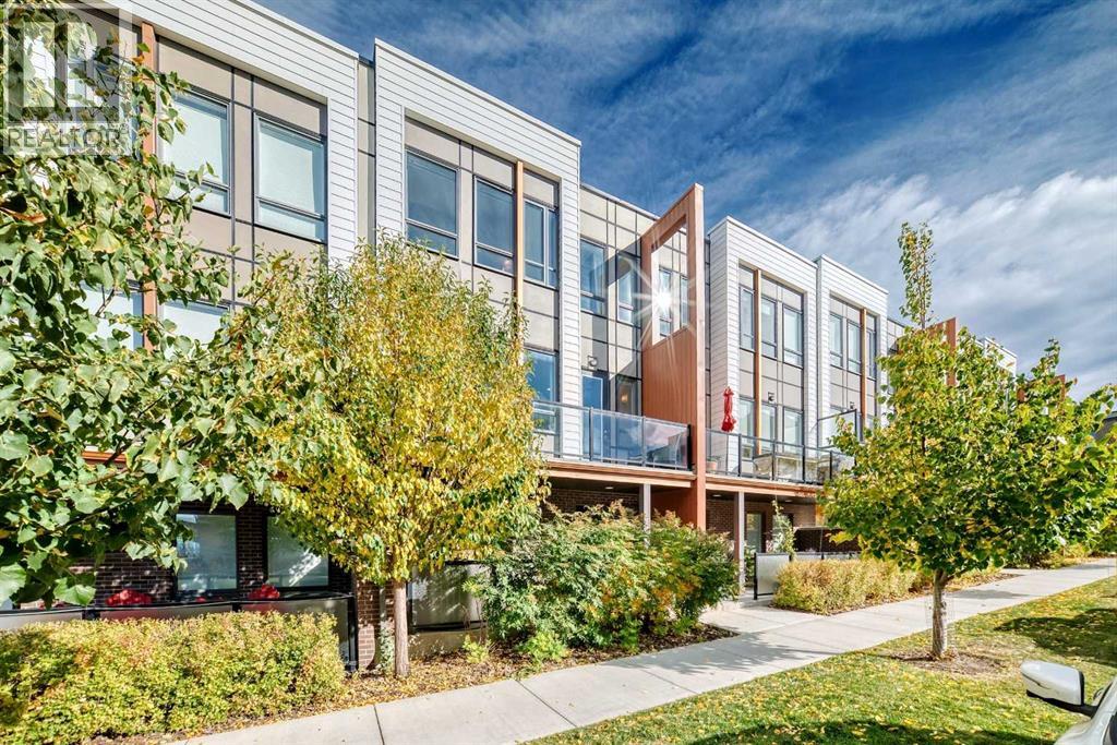 16 Lebel Crescent NW