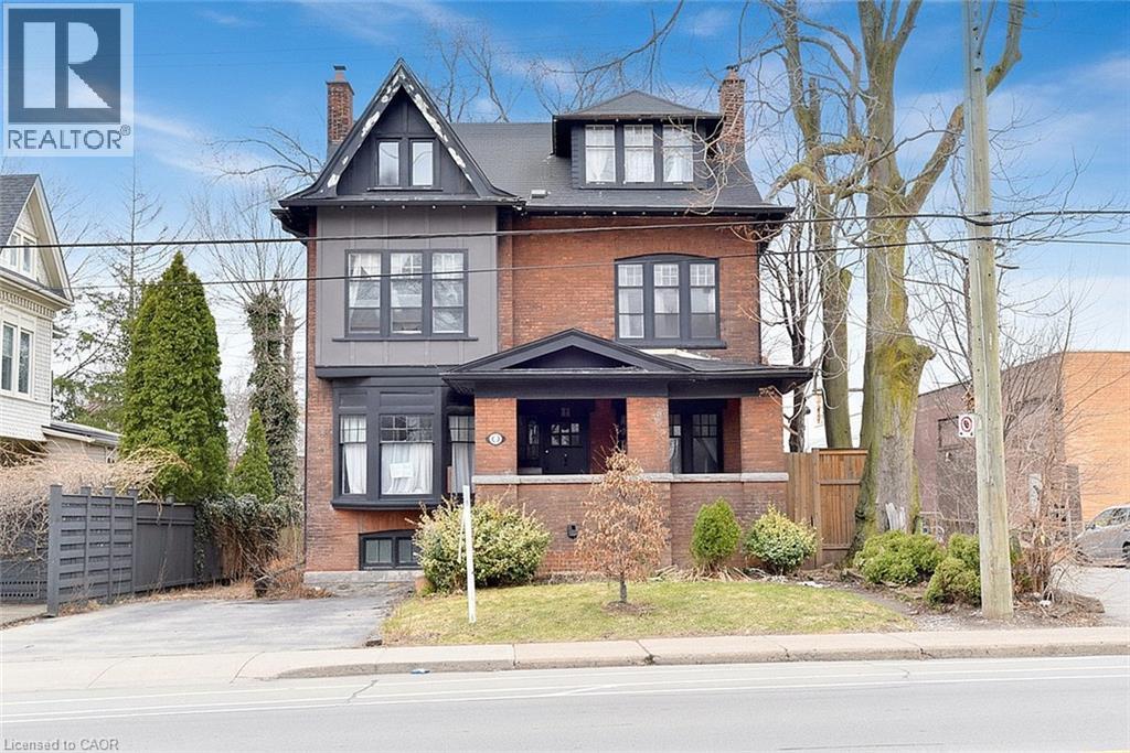 103 SHERMAN Avenue S