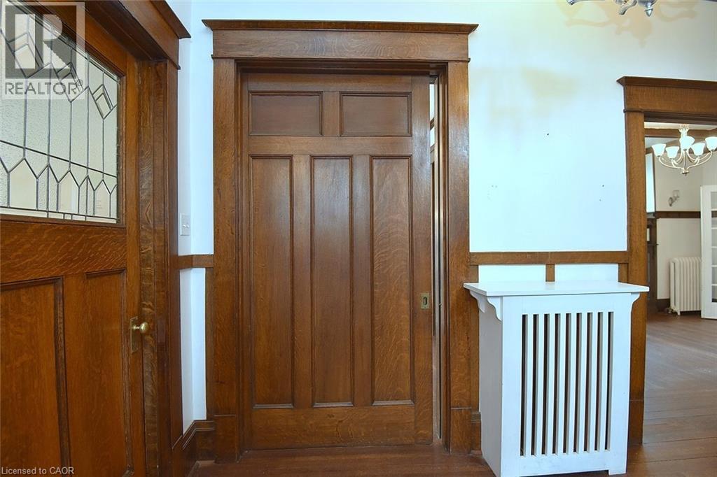 103 SHERMAN Avenue S