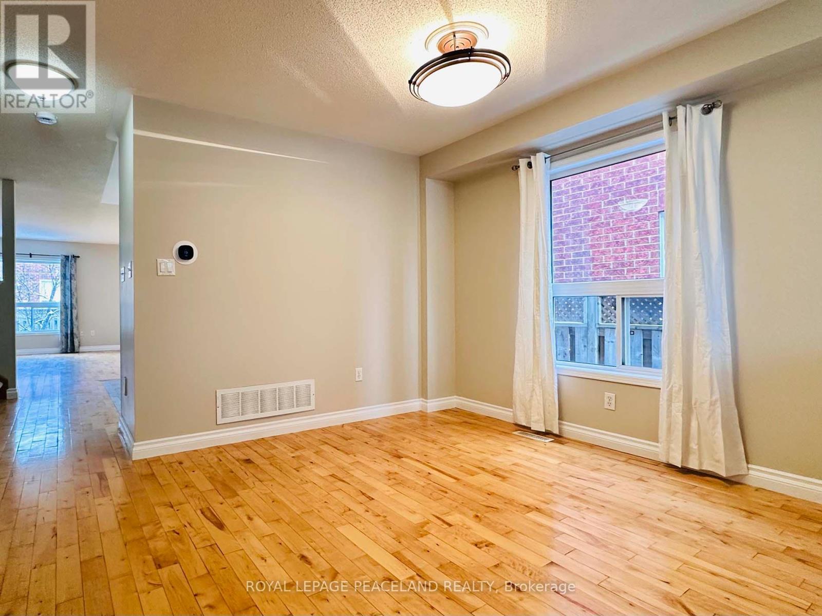 3851 FOXBOROUGH TRAIL