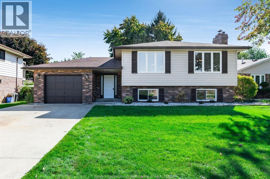 55 WINDWOOD DRIVE, LEAMINGTON, ON N8H 4M8 - Image 2321670148.jpeg?d=l