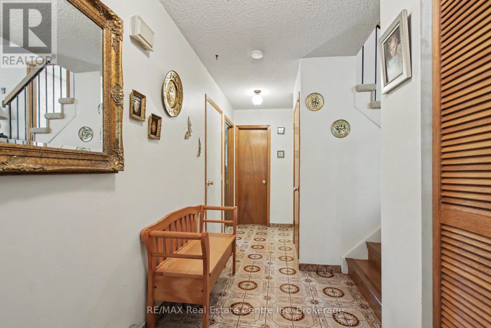 23 NORTHWOOD CRESCENT