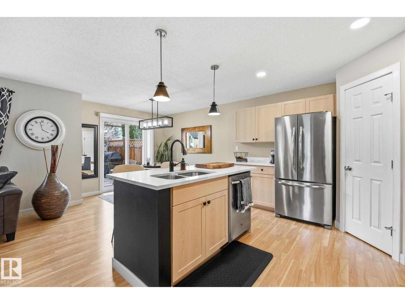 20007 131 AV NW NW