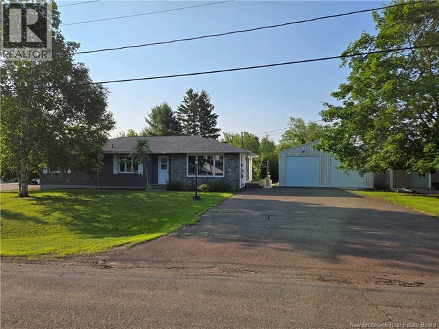 6 Dundas