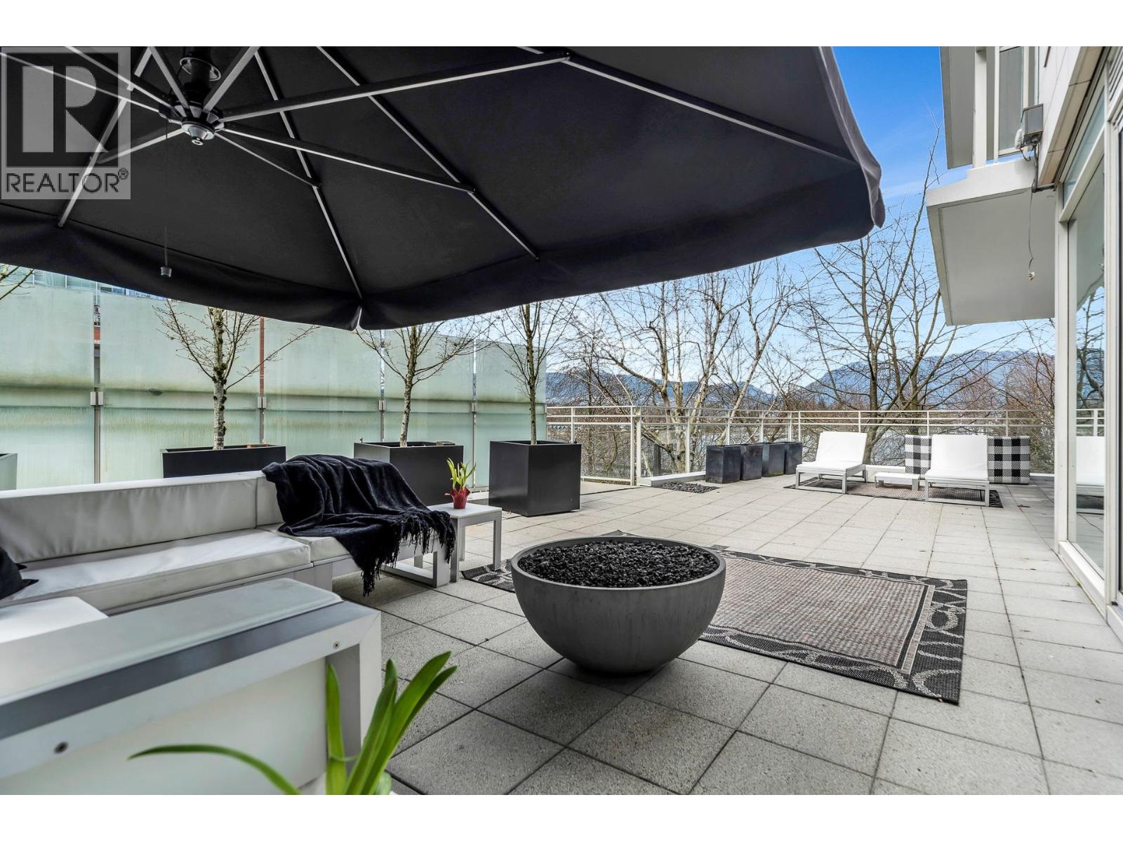 101 1139 W CORDOVA STREET