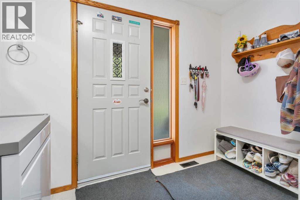 4 GREENWOOD Way