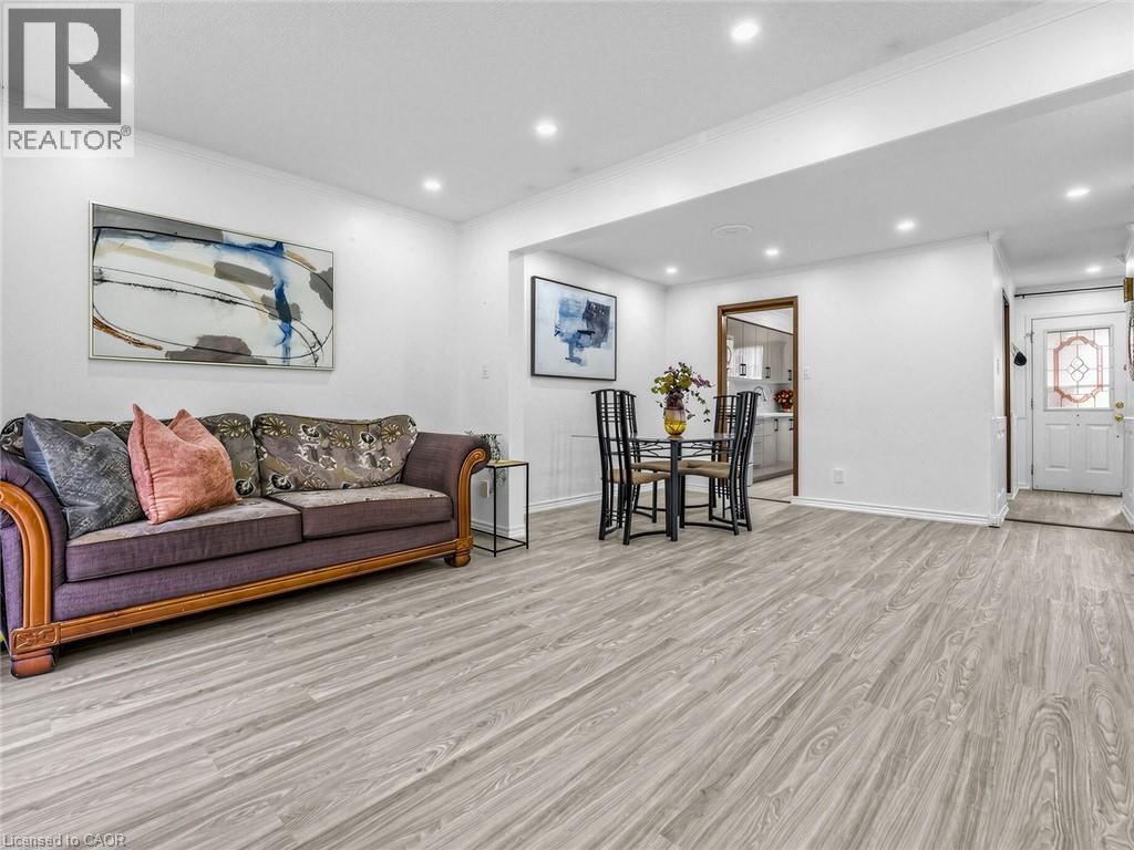 1180 MISSISSAUGA VALLEY Boulevard Unit# 4
