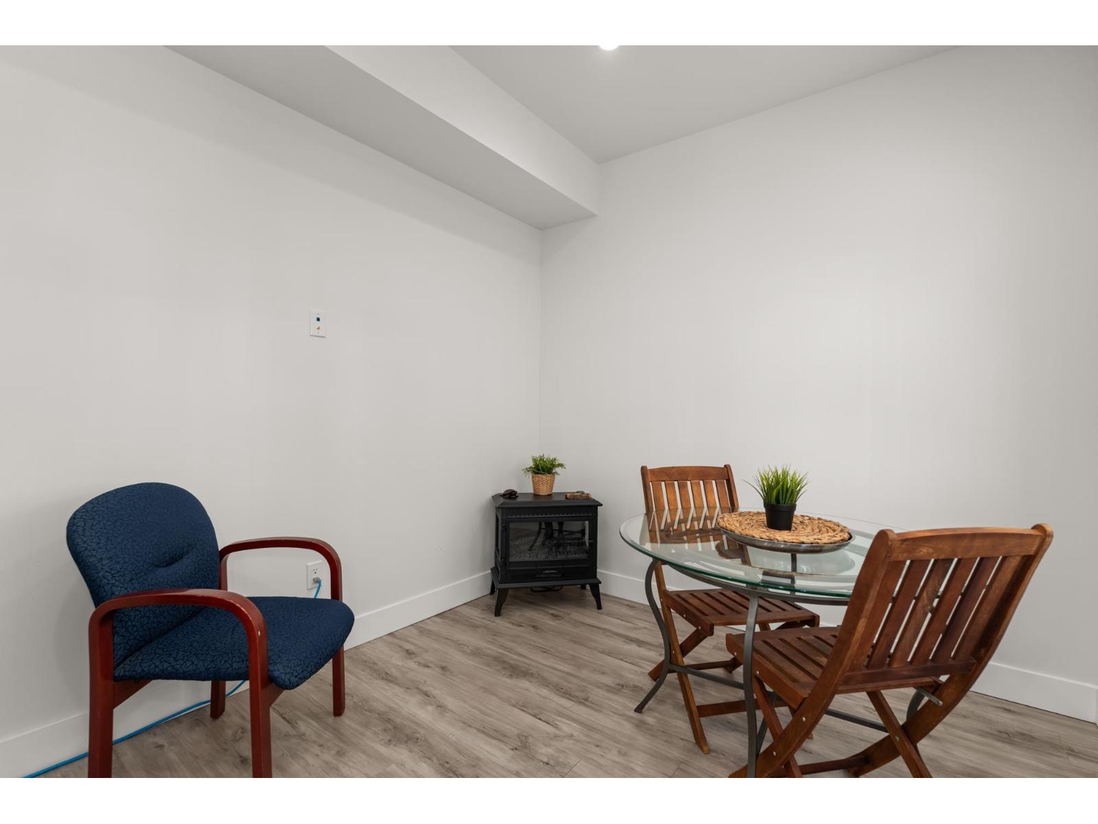 39 750 HOT SPRINGS ROAD, Harrison Hot Springs