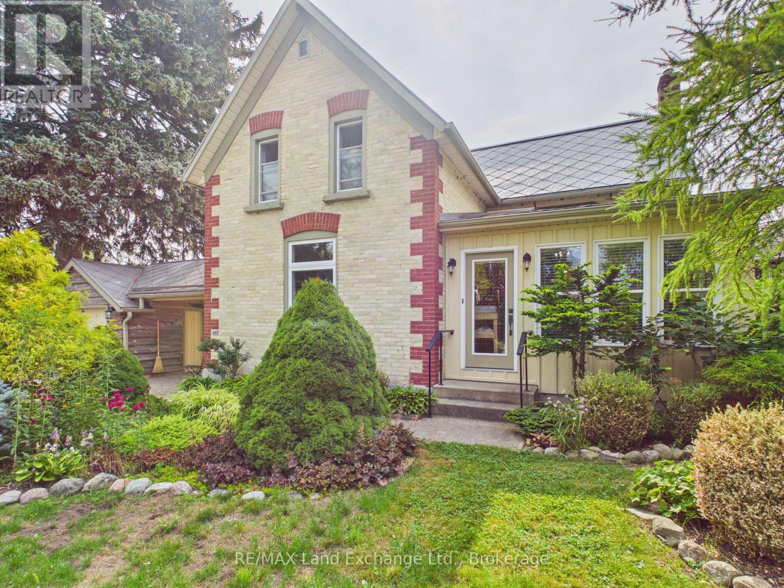 457 PENETANGORE ROW S