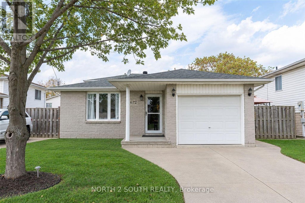 1672 FOSTER AVENUE, ESSEX, ON N8W 5P9 - Image 3262935701.jpeg?d=l