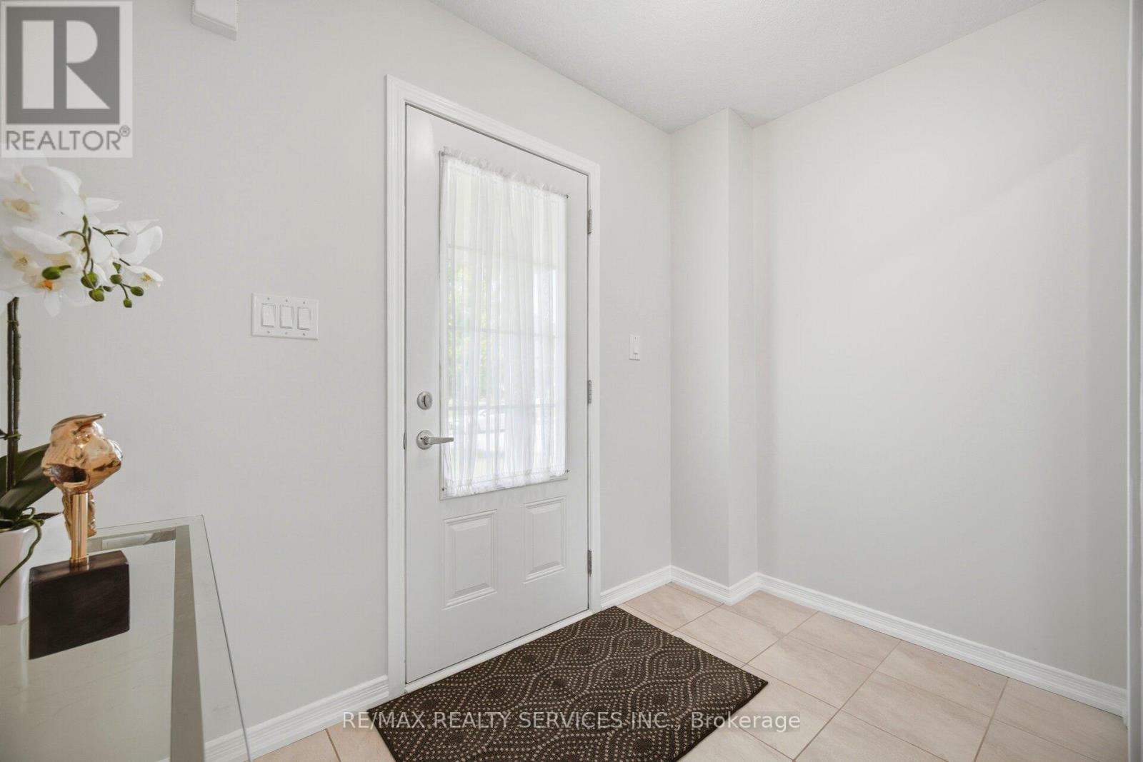 250 ESTHER CRESCENT