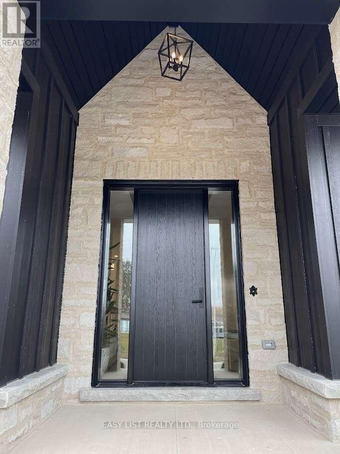 8 TANAGER DRIVE