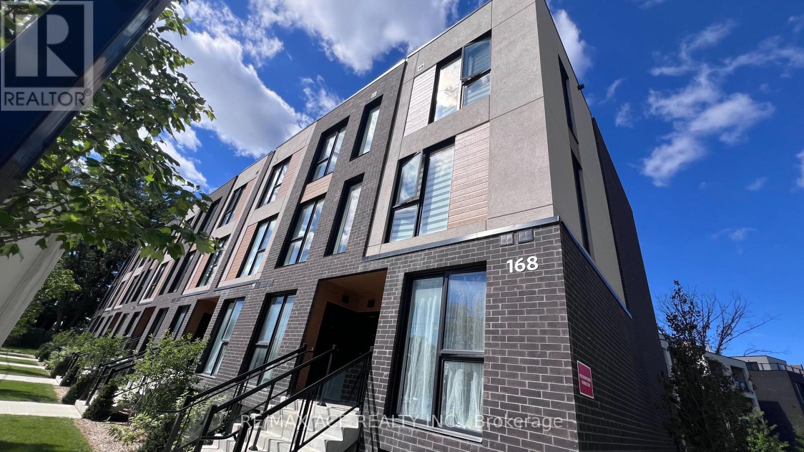 11 - 168 CLONMORE DRIVE