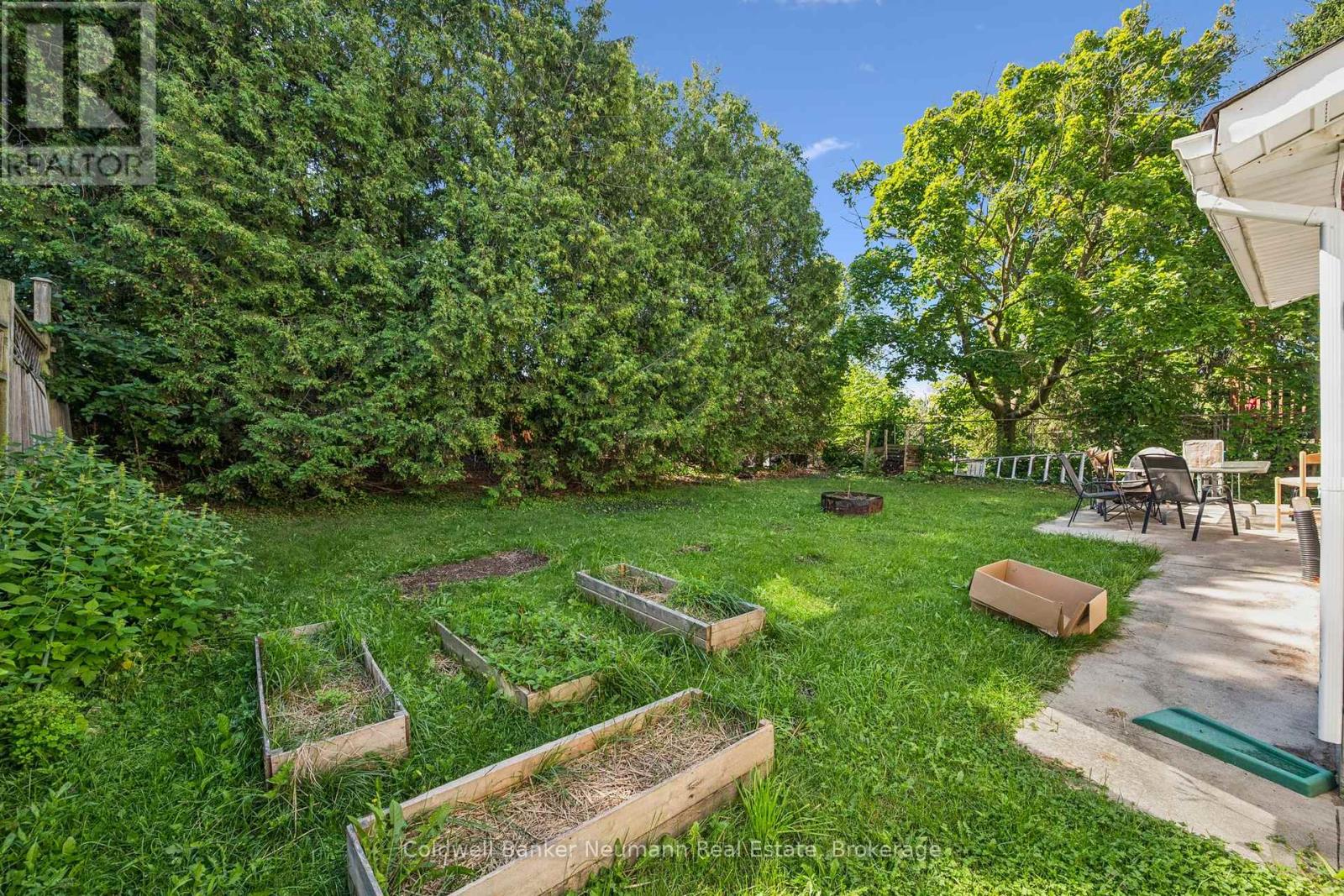 3 QUAISER COURT