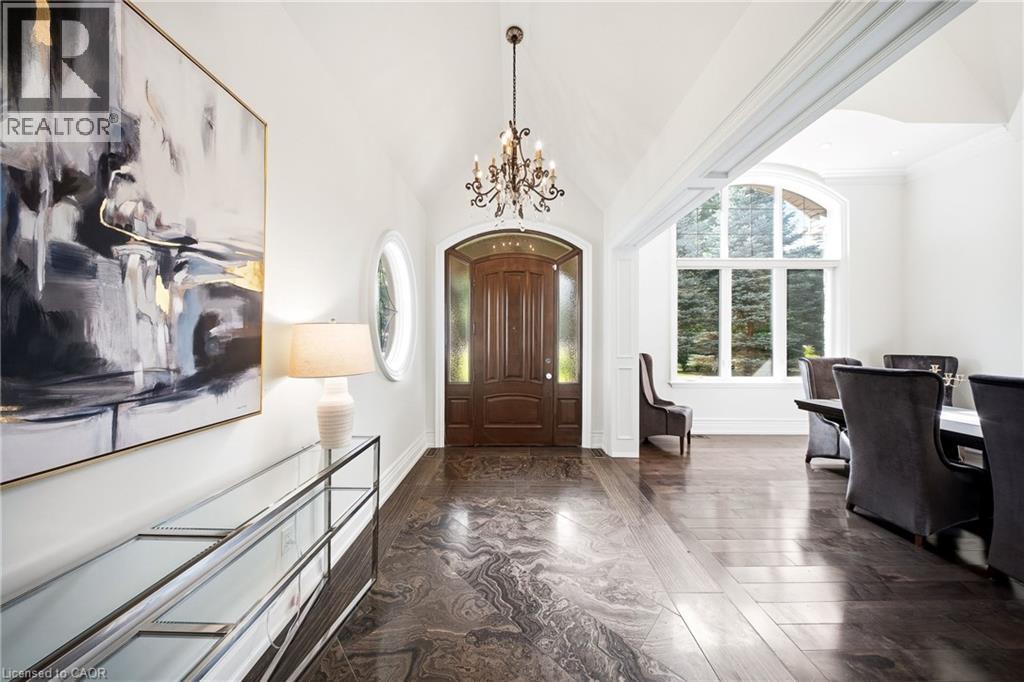 1098 LAKESHORE Road W