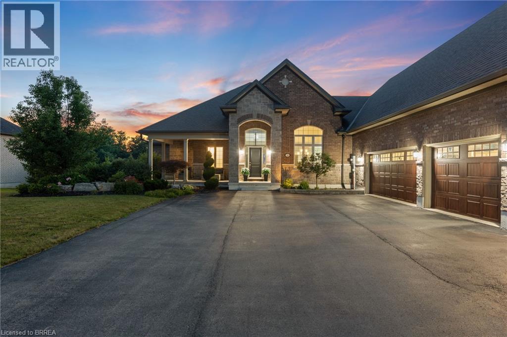13 WINGROVE WOODS