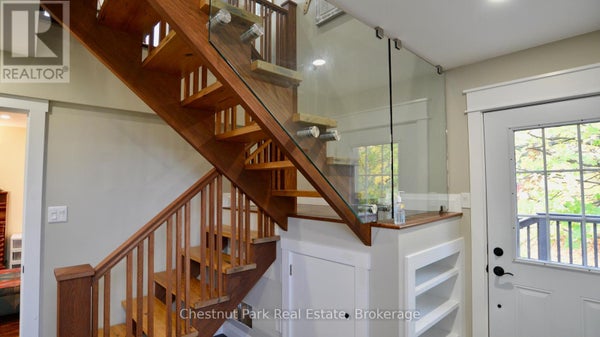247 St Vincent St, Meaford, ON 5