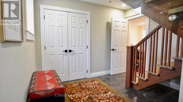 247 St Vincent St, Meaford, ON 3