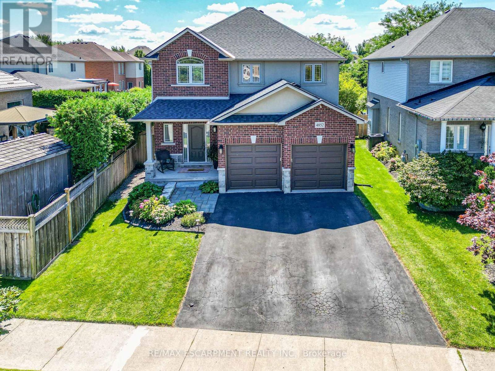 4852 NORTHGATE CRESCENT