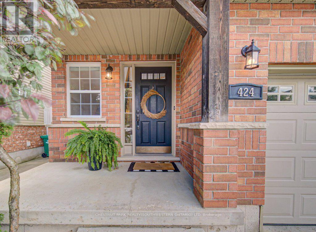 424 SAUVE CRESCENT