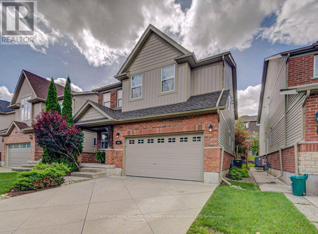 424 SAUVE CRESCENT