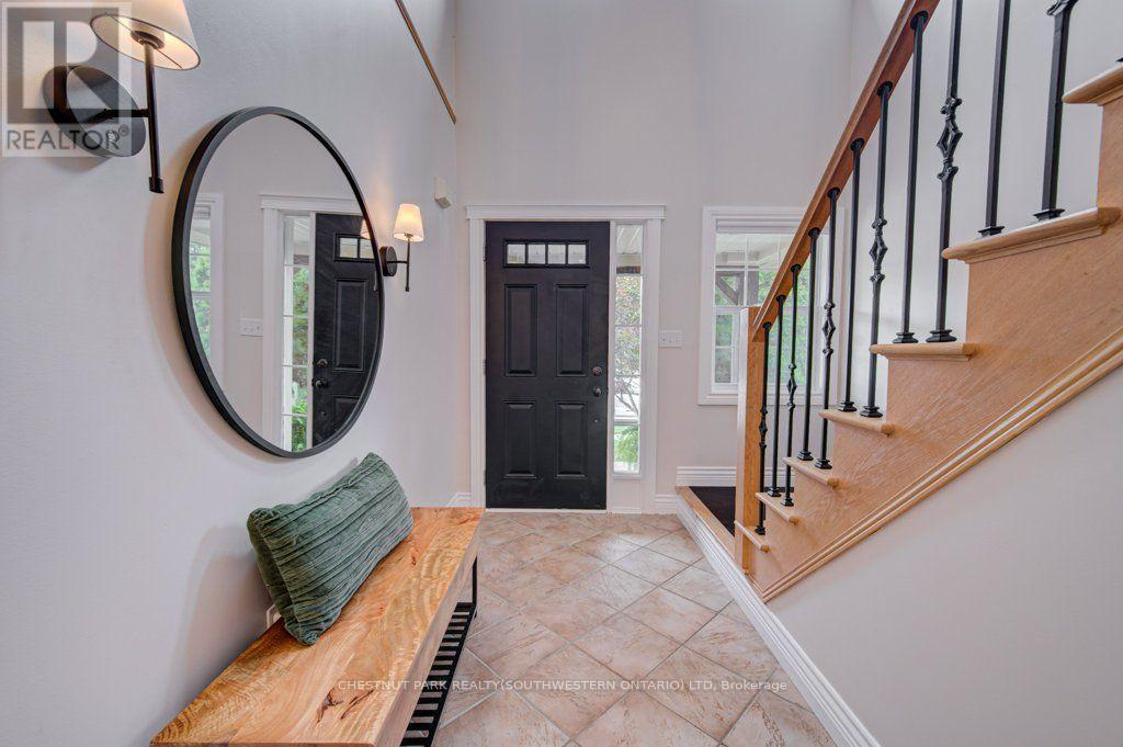 424 SAUVE CRESCENT