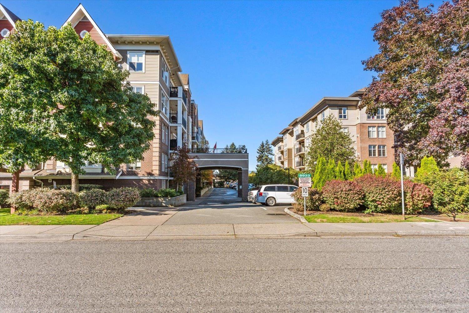 301 8933 EDWARD STREET, Chilliwack Proper West
