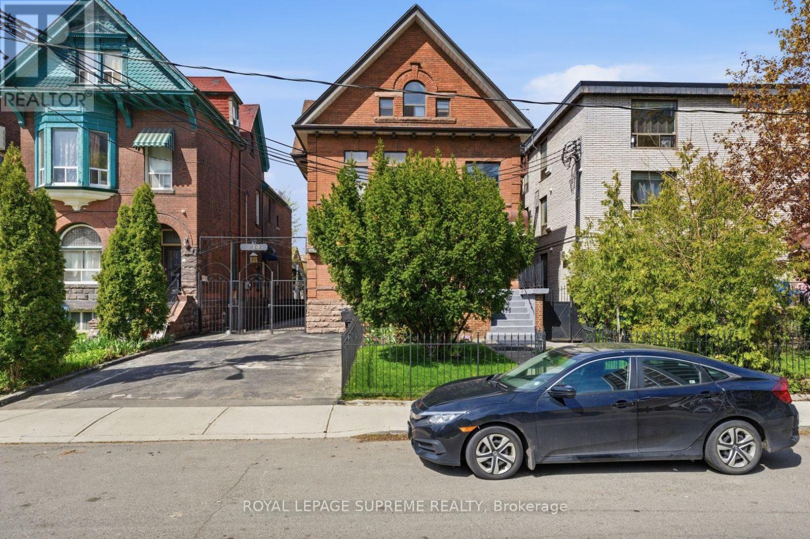 20 MAYNARD AVENUE