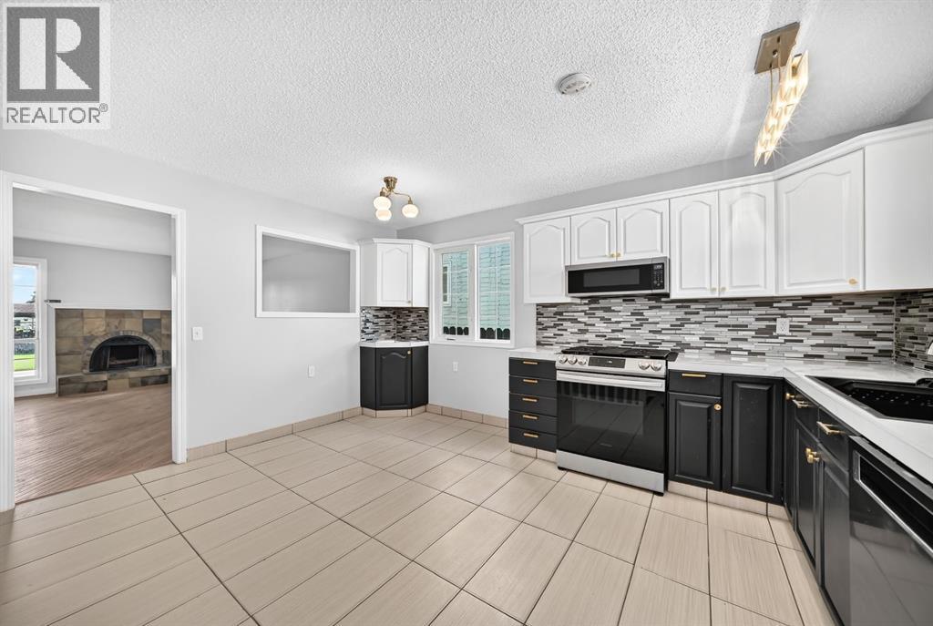 16 Dovely Way SE