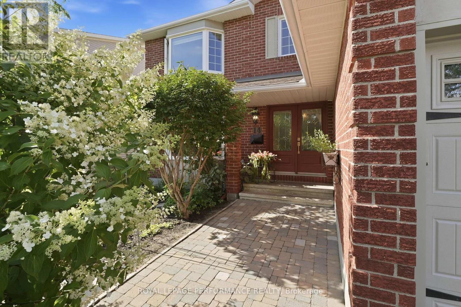 14 WELLFLEET CRESCENT