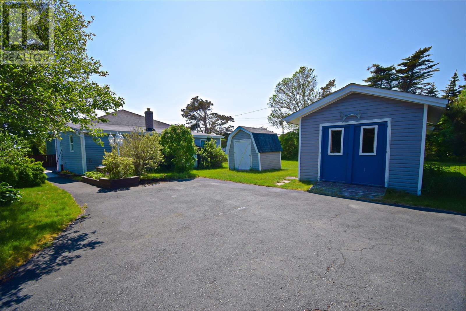 1750 Torbay Road - Photo 2