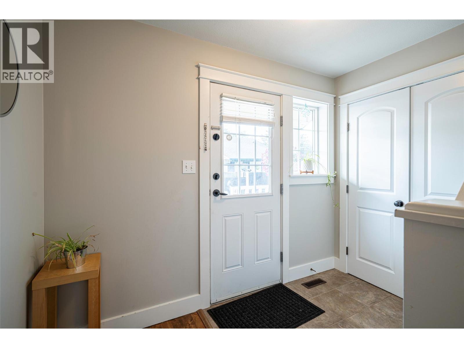4909 27 Avenue Unit# 7