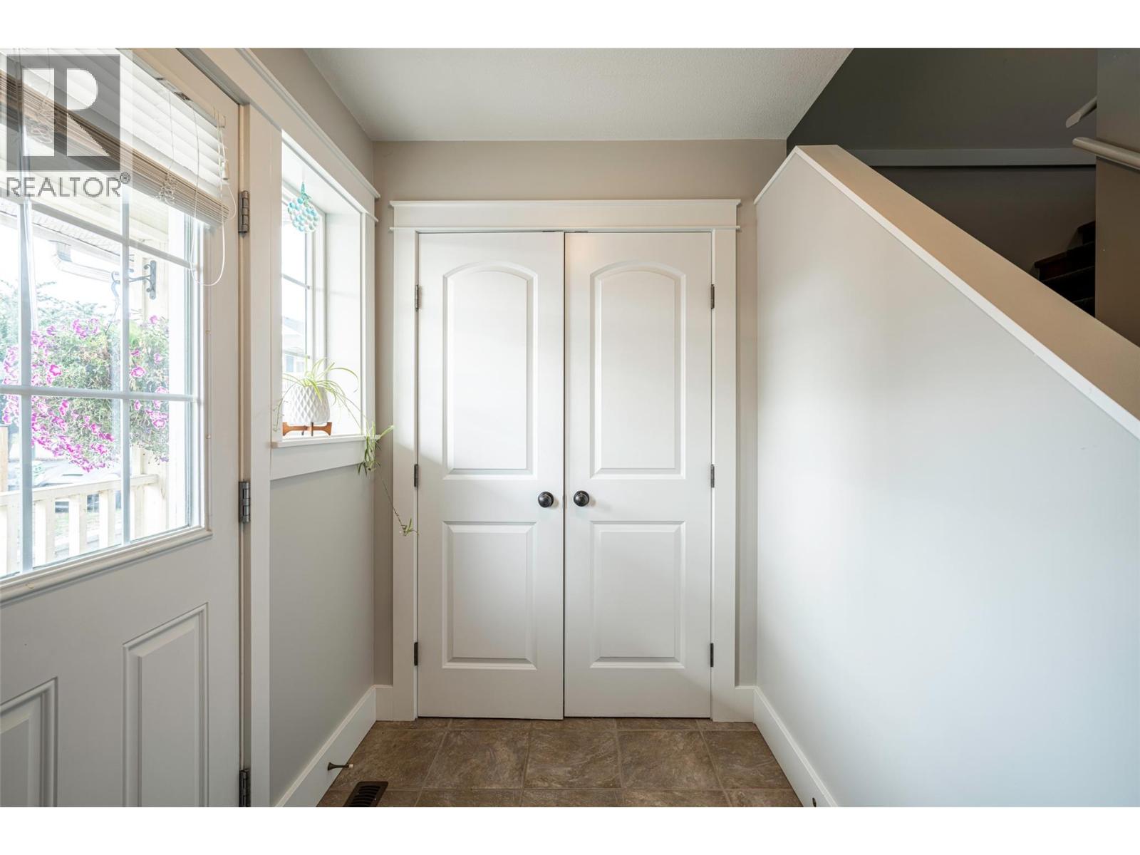 4909 27 Avenue Unit# 7
