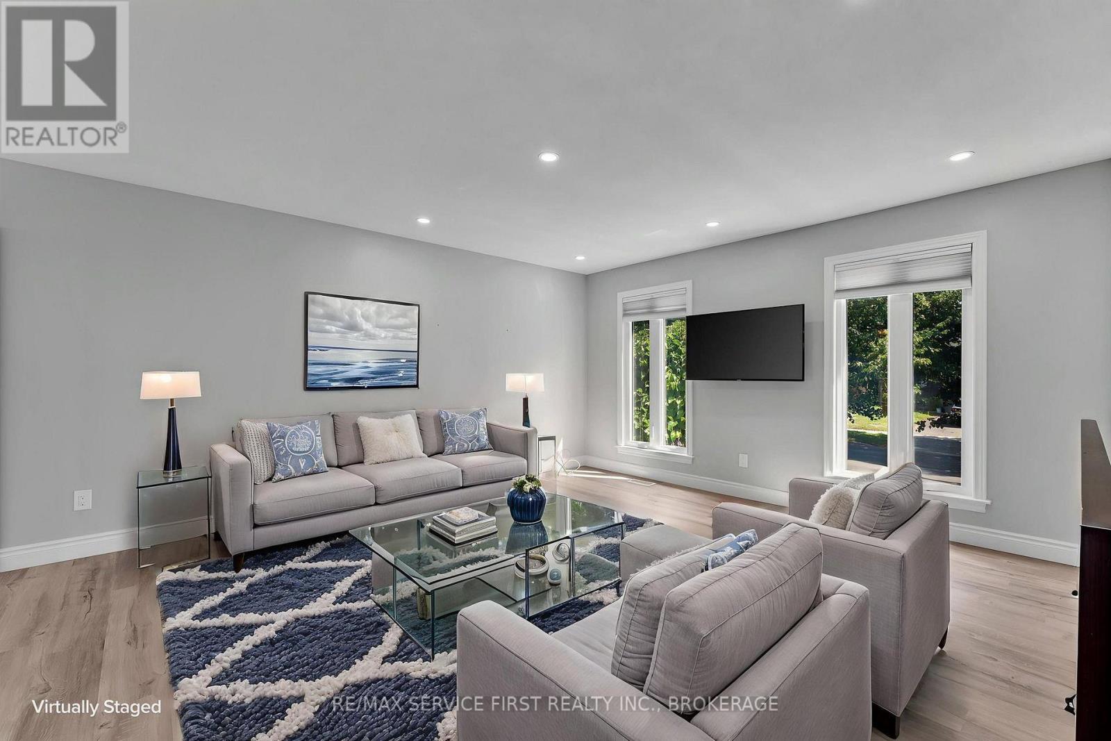 19 HERITAGE DRIVE