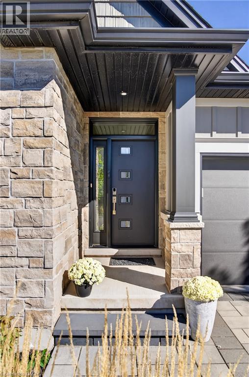 154 PORT ROBINSON Road Unit# 11