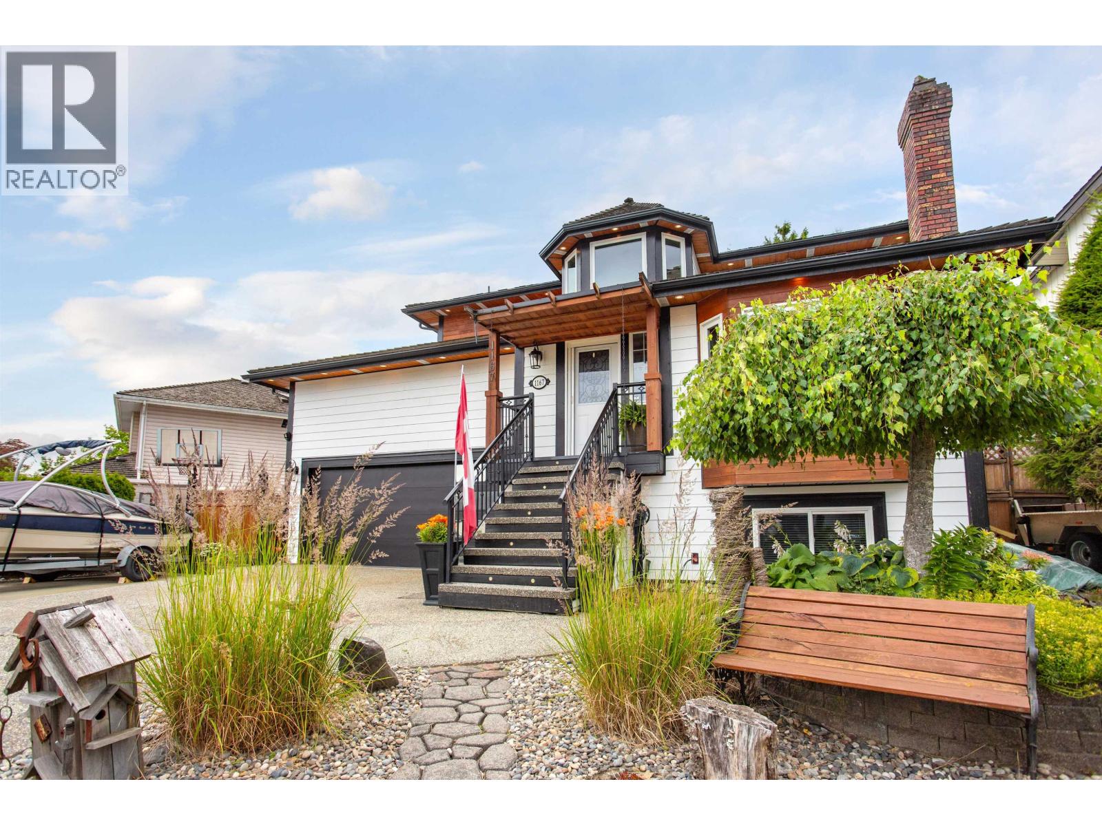 1167 CASTLE CRESCENT
