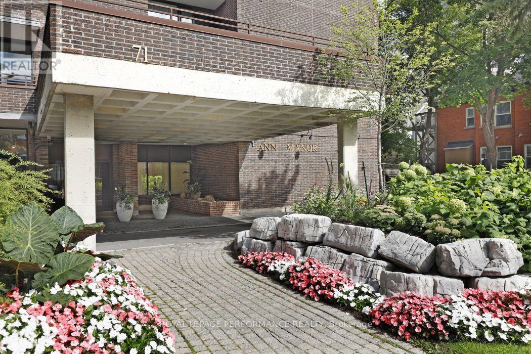 1801 - 71 SOMERSET STREET W