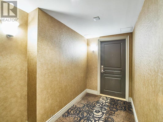 809 - 140 Simcoe St, Toronto (Waterfront Communities), ON 2